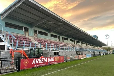 Cận cảnh khán đài chính sân Mariners Park