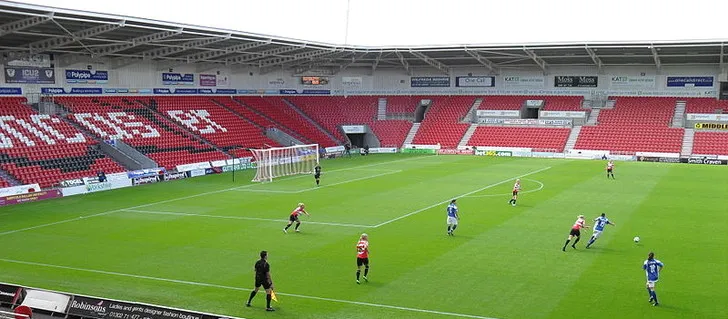 Khoảnh khắc trận đấu giữa Doncaster Rovers Belles LFC và Birmingham City LFC tại Eco-Power Stadium