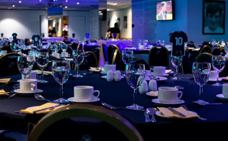 Không gian dịch vụ khách sạn sang trọng tại sân vận động The Den của Millwall FC