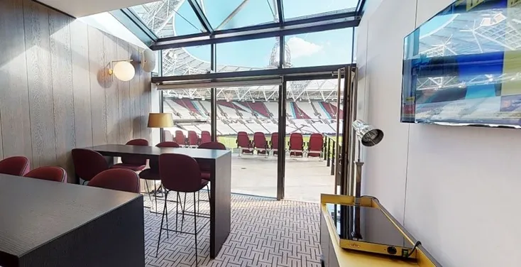 Khu vực dịch vụ khách VIP sang trọng tại London Stadium, nâng tầm trải nghiệm trận đấu