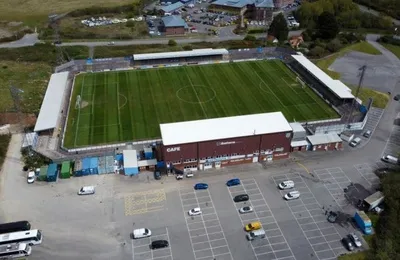Sân vận động Bob Lucas Stadium Weymouth, biểu tượng của bóng đá địa phương Anh