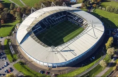 Toàn cảnh Sân vận động MKM từ trên cao, biểu tượng của bóng đá Hull City