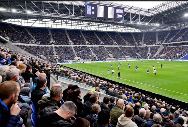 Trận đấu đầu tiên tại Sân vận động Hill Dickinson giữa đội U21 Everton và Wigan
