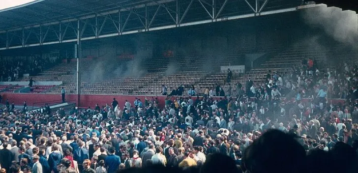 Vụ cháy khán đài chính tại The City Ground năm 1968, một ký ức đau buồn nhưng cũng thể hiện sự kiên cường của Nottingham Forest