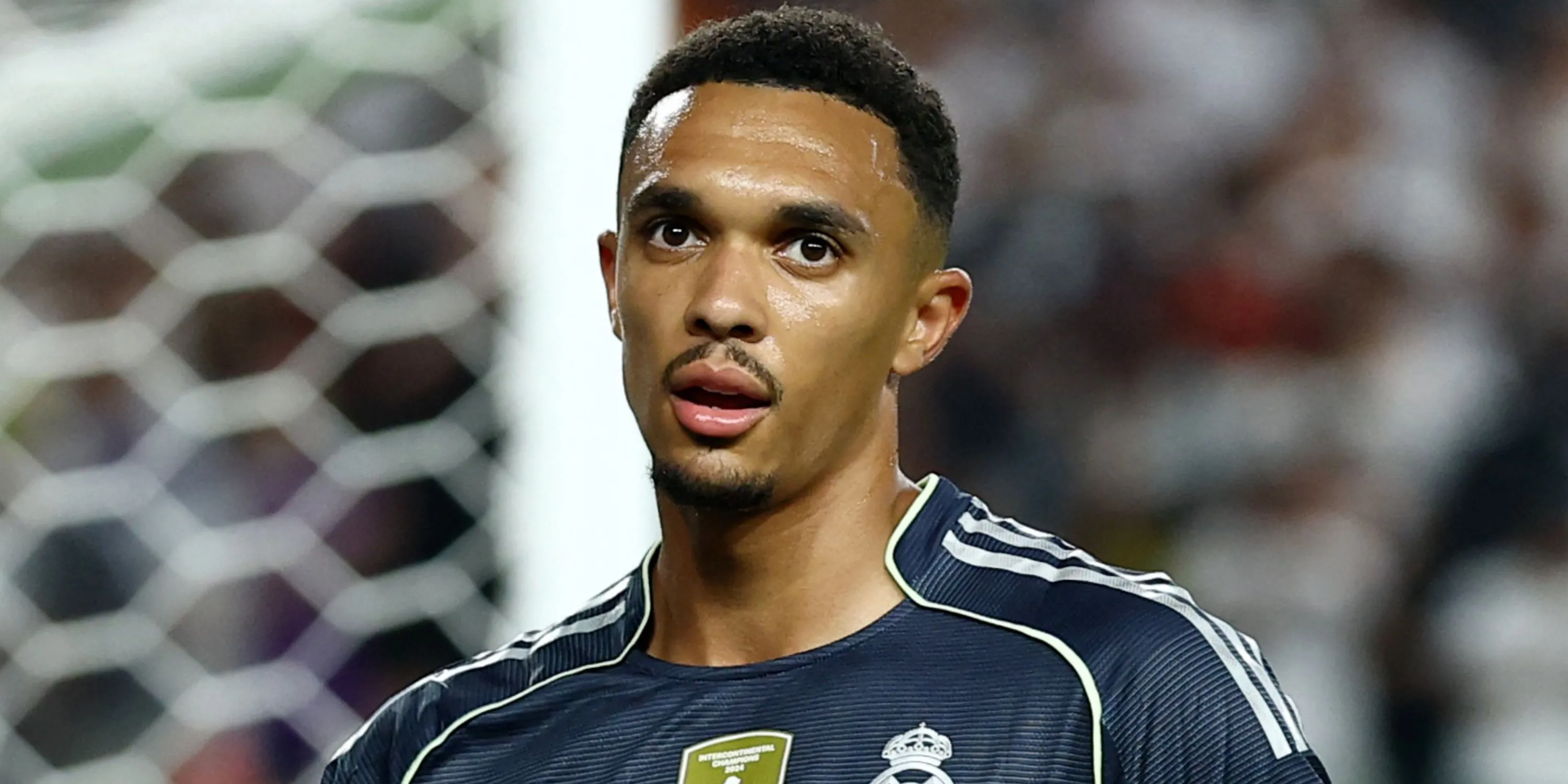 Trent Alexander-Arnold dự bị cho Real Madrid
