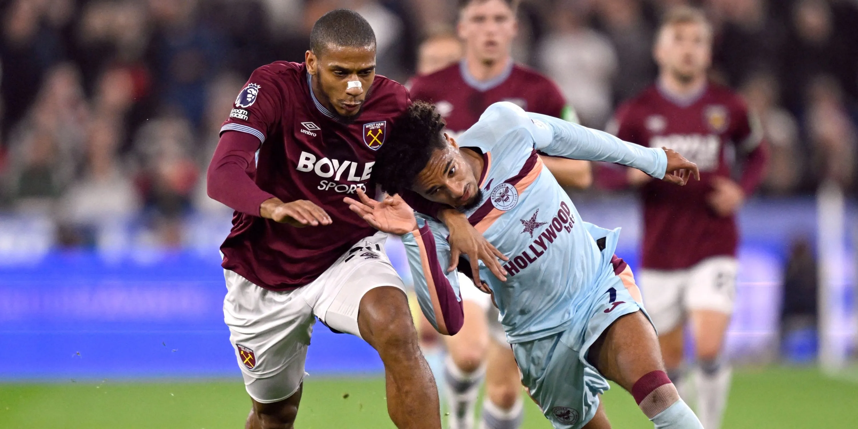 West Ham gặp khó khăn khi chơi trên sân nhà mùa giải này